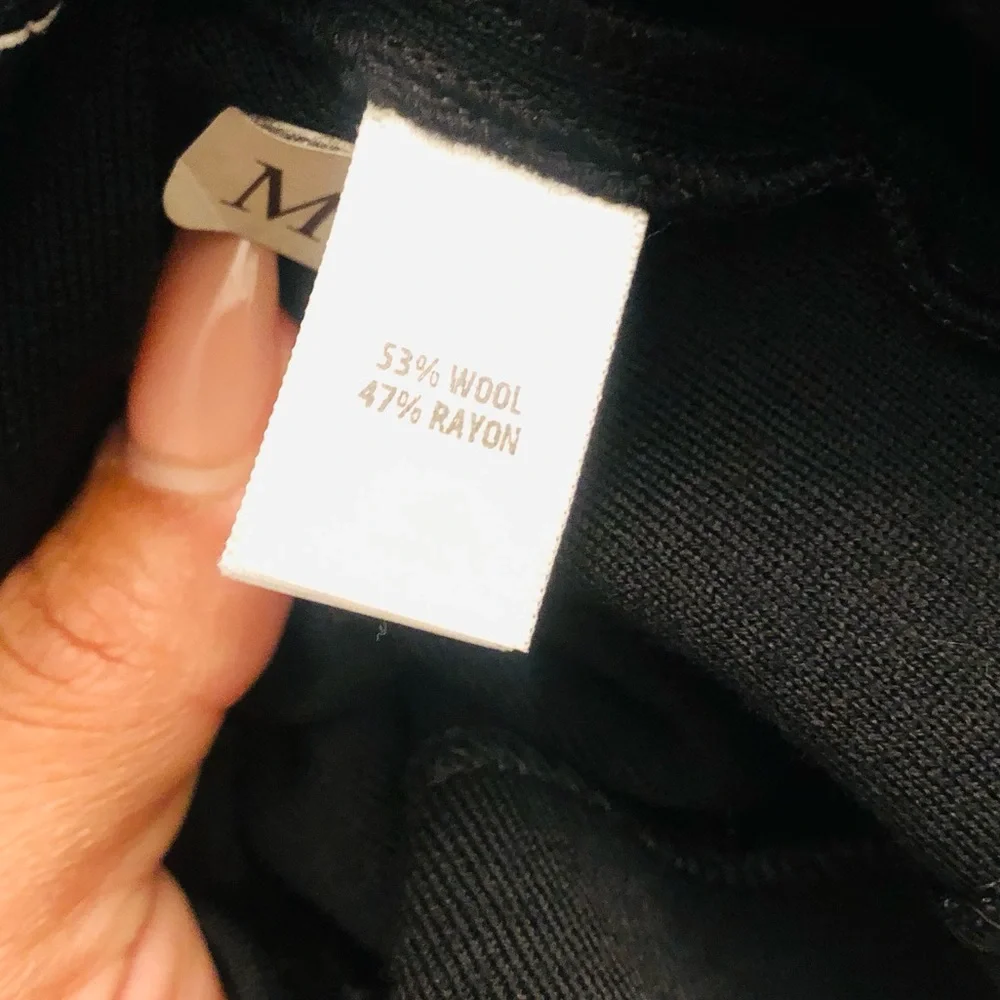 ST JOHN Milano Knit Cocktail dress. - Picture 11 of 11